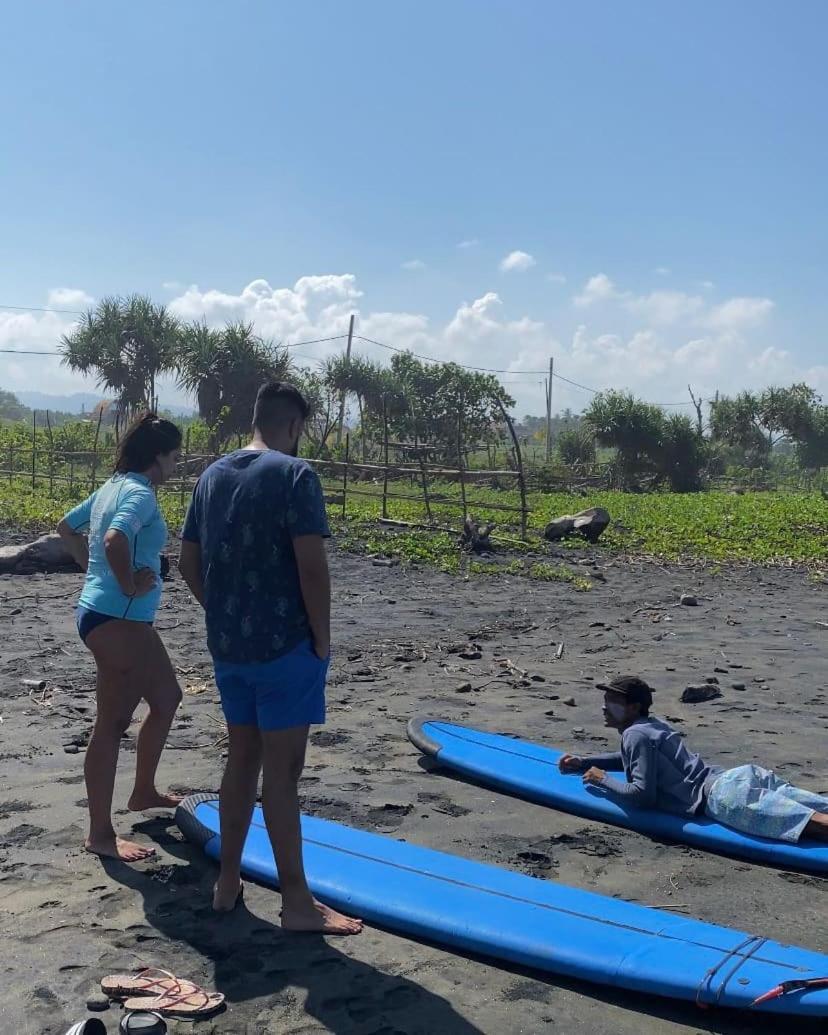 Medewi Good Vibes Stay&Surf Jembrana المظهر الخارجي الصورة